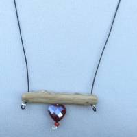 Holzkette mit Herz aus Glas Bild 3