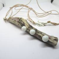 Treibholz Halskette mit weißen Perlen, Holzkette Bild 8