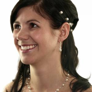 Halskette Perlen romantisch, Perlenkette creme weiß, Swarovski Strass, 925 Silber, Perlen Collier, Braut Perlen Kette Bild 1