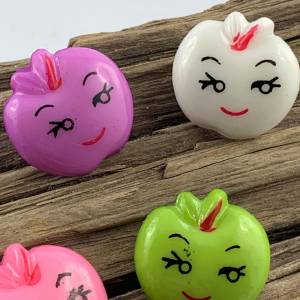 5 runde Kunststoffknöpfe Apfel * Kunststoff * Knöpfe * Kinderknöpfe * Motivknöpfe * Apfelknöpfe in weiß grün lila rosa u Bild 4