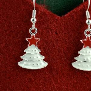 kleines weißes Weihnachtsbäumchen * Tannenbaum * Weihnachtsbaumohrringe * Weihnachtsohrringe * Hängeohrringe * Christbau Bild 3