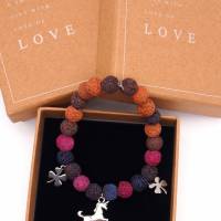 Glücksbringer Armband aus Lavaperlen mit Einhorn und Kleeblättern - in Geschenkbox Bild 3