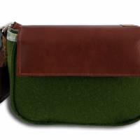 Handtaschen Umhängetaschen Schultertaschen Crossbag aus grünem Wollfilz Tasche mit Stickerei Wechselklappe wandelbar Bild 5