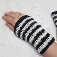 Pulswärmer 100 % Merino-Wolle handgestrickt schwarz weiß gestreift - Damen - Einheitsgröße - Modell 19 Bild 1