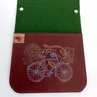 Wechselklappe Fahrrad recyceltes Leder für Handtasche mit Stickerei Umhängetasche Schultertasche Crossbag wandelbar Bild 1