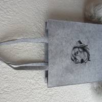 Großer Filzshopper / Schultertasche mit aufwendiger Stickerei "Labrador" bestickt Bild 3