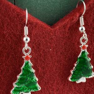 grünes Weihnachtsbäumchen mit rotem Stern * Tannenbaum * Weihnachtsbaumohrringe * Weihnachtsohrringe * Hängeohrringe * C Bild 4