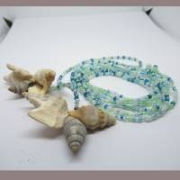Lange bunte Halskette mit Miniperlen und echten Muscheln Bild 10
