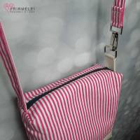 Kleine Umhängetasche mit Streifen in pink und weiß (Schnitt "Hedi" Handmade by Wittsich) Bild 6