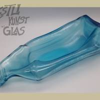 Flaschenschale aus einer recycelten Glasflasche. Besonderes Geschenk für jeden Anlass. Servieren auf eine besondere Art! Bild 2