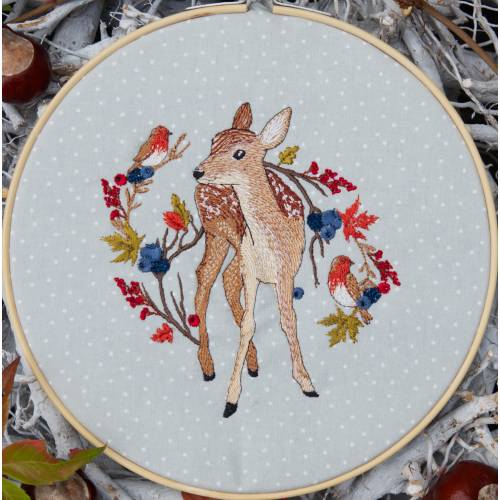 Stickdatei Reh im Beerenlaub