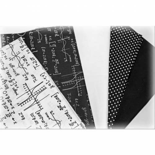 GEOMETRIE- 5tlg Stoffpaket in schwarz weiß aus Baumwolle, 70 x 50cm, für Patchwork und Deko, Formeln