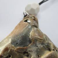 Großer Upcycling Kettenanhänger mit Muschel und Perlen,  nachhaltiger Schmuck Bild 10