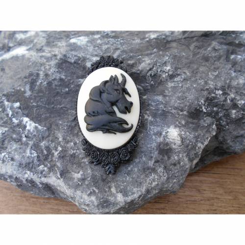 Einhorn Pferd Gemme kamee   Brosche Anstecker