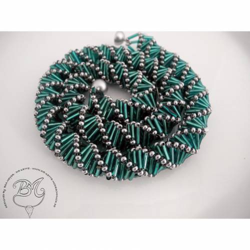 Collier Metallic Grün auffallend schön