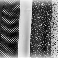 NOTEN - 5tlg Stoffpaket in schwarz weiß aus Baumwolle, 70 x 50cm, für Patchwork und Deko, Musik Bild 3