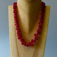 Elegante Glasperlenkette gehäkelt, rot + anthrazit, 43 cm, Häkelkette, Halskette, Perlenkette, Magnetverschluss, Bild 1