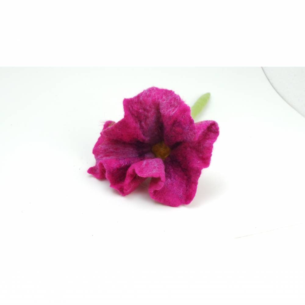 Kugelschreiber Blume aus Filz, Geschenkidee für ein besonderes Schreibgerät. Filzblüte, Stift, Schreibutensilien Bild 1