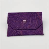Einfacher Geldbeutel, Kartenetui, lila-magenta, mit Druckknopf Bild 1