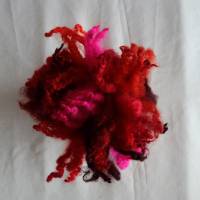 20 Gramm Locken vom Merino x Milchschaf "Variation Rot", zum Spinnen, Filzen, Basteln Bild 4