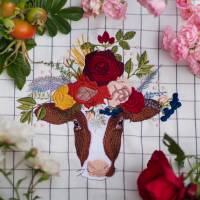 Stickdatei Kuh für die großen Rahmen und Knebelknopfverschluss Bild 1