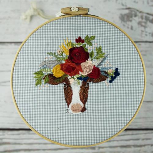 Stickdatei Kuh und Knebelknopfverschluss