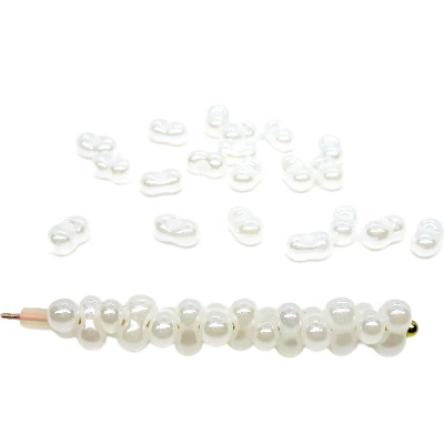 19 g Schmetterlingsperlen Rocailles Farfalle Papillon  7x4mm  Glas pearl weiß gelüstert ca. 170 Stü