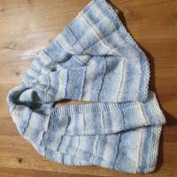 Babydecke, graublau im Verlauf und weiß, kuschlig, warm, weich Bild 3