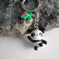 3 D Pandabär * tanzend    *  Schlüsselanhänger Glücksbringer kawaii Bild 1