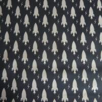 10,70 EUR/m Stoff Baumwolle Space Raketen Weltall grau auf dunkelblau Kinderstoff Bild 4