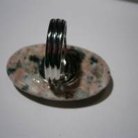 Ring rosa grau Jaspis schwarz großer Stein statementschmuck Geschenk Bild 6