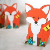 Fuchs mit Geschenkbox als Osterkörbchen, Frühlingsdeko, Osternest, Osterkorb oder Tischdeko, Verpackung für Geschenke Bild 1