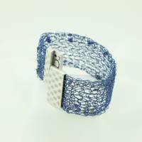 Lapislazuli-Armband gestrickt aus mitternachtsblauem Draht mit Magnetverschluss - Drahtschmuck von bcd manufaktur Bild 3