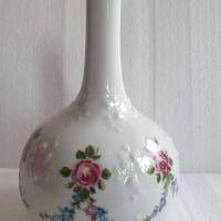 Vintage Vase mit Rosenmotiv Bild 1