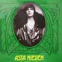 Asta Nielsen - Ihr Leben in Fotodokumenten,Selbstzeugnisse und zeitgenössischen Betrachtungen Bild 1