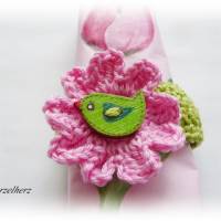 1 gehäkelter Serviettenring mit Holzknopf Vogel nach Farbwahl - Tischdeko,Muttertag,Häkelblume,modern,rosa,grün Bild 5