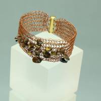 Herbstschmuck - Tigerauge-Armband gehäkelt aus Kupferdraht mit Fädelverschluss - bcd manufaktur Bild 2