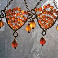 Lange filigrane Ohrringe Karneol orange funkelnd im boho Herbst handgemacht wirework Schmuck goldfarben Bild 2