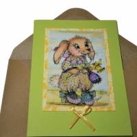 Hase in Schühchen mit Osterglocke Frühling maigrün Grußkarte im vintage look Bild 3