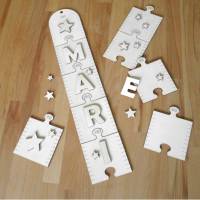 Puzzle Messlatte aus Holz mit Name und Sternchen personalisiert Bild 1