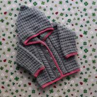 Strickjacke mit Kapuze ab Größe 50/56 bis Größe 98/104 grau rosa Trachtenjacke Pullover Babyjacke Geschenk Geburt Bild 3