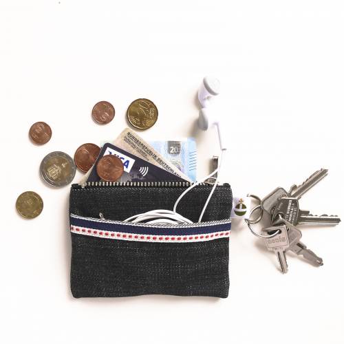 Kleine Upcycling-Jeanstasche, blau, Geldtasche, Kopfhöhrertasche, Schlüsseltasche, Kreditkartentasche, Portemonnaie