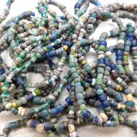 antike kleine Glasperlen aus der Sahara - Djenné Perlen - grau,blau,grün - 30 cm Strang - je ca. 3-6mm Bild 4