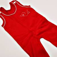 Vintage, roter Baby Strampler mit Füßen, Größe 74 eingestickter kleiner Vogel, Nicki, weiße Knöpfe Bild 1