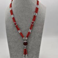 Dreireihige Perlen-Halskette mit Glas, Polarisperlen und Edelstahl in rot silber 49 cm plus Verlängerung handmade Unikat Bild 3