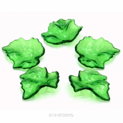 20 Anhänger Charms Ahorn- Blätter grün transparent  glänzend 24mm  Acryl