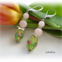 1 Paar Ohrhänger mit Blumen u. Edelsteinen - Ohrringe,romantisch,verspielt,grün,hellrosa,silberfarben Bild 3