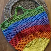 Einkaufnetz Regenbogen aus Baumwolle gehäkelte Bild 1