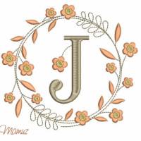 Atemberaubender  " Frühlings Blumenkranz mit Monogramm " J “  Stickdateien in 5 Größen ab 10 x 10 bis 20 x 22 cm Bild 4
