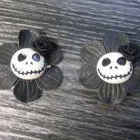 Paar Skulls auf Kunstleder schwarz Haarklammern Bild 1
